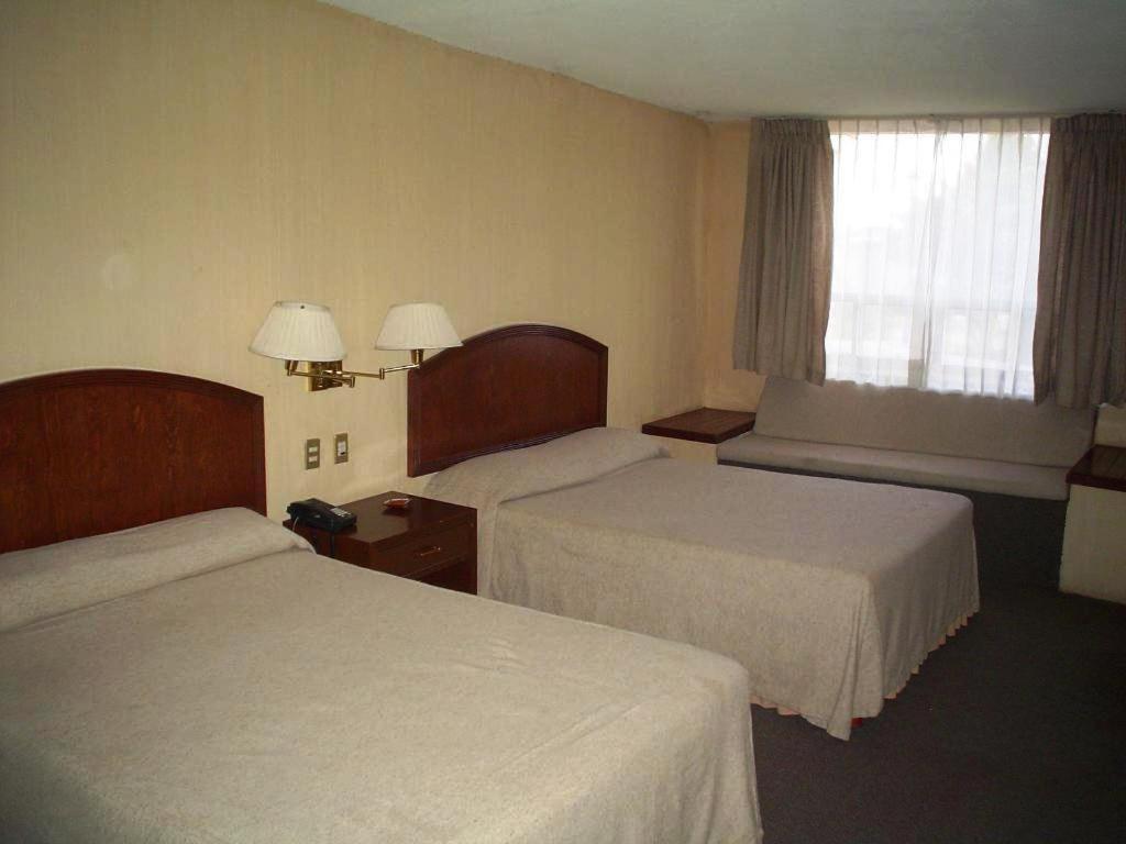 Motel La Fortuna Fresnillo Bilik gambar